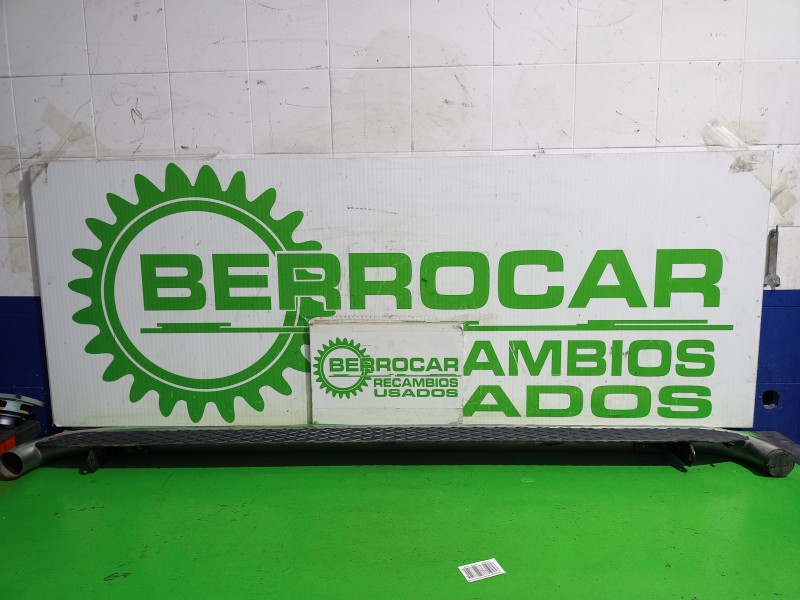 Recambio de estribera derecha para kia sorento i (jc) 2.5 crdi referencia OEM IAM 877723E500EB  