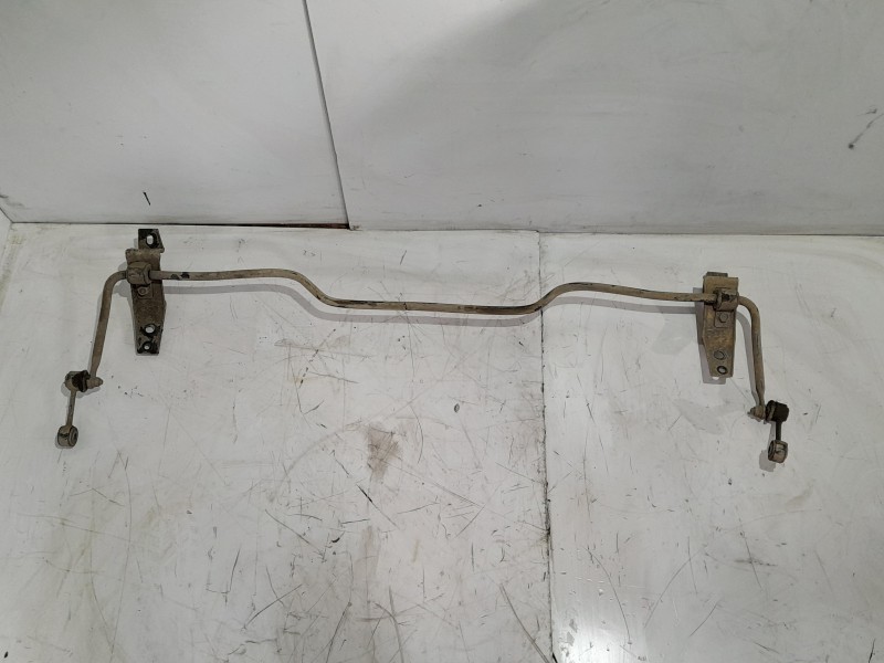 Recambio de barra estabilizadora trasera para kia carens 2.0 turbodiesel cat referencia OEM IAM 0K2KB-28151A  