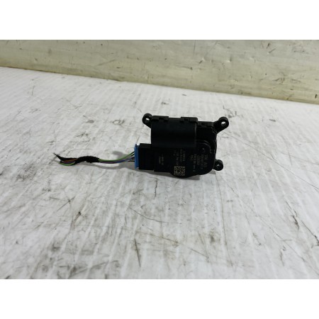 Recambio de motor apertura trampilla para volkswagen golf vii lim. (5g1) comfortline bluemotion referencia OEM IAM 2Q0907511F  