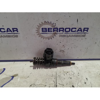 Recambio de inyector para volkswagen passat berlina (3b2) 1.9 tdi referencia OEM IAM 038130073F  