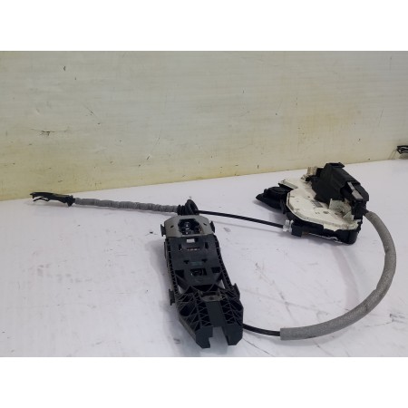 Recambio de cerradura puerta delantera izquierda para volkswagen polo (6c1) a-polo referencia OEM IAM 5A5K1837015E  