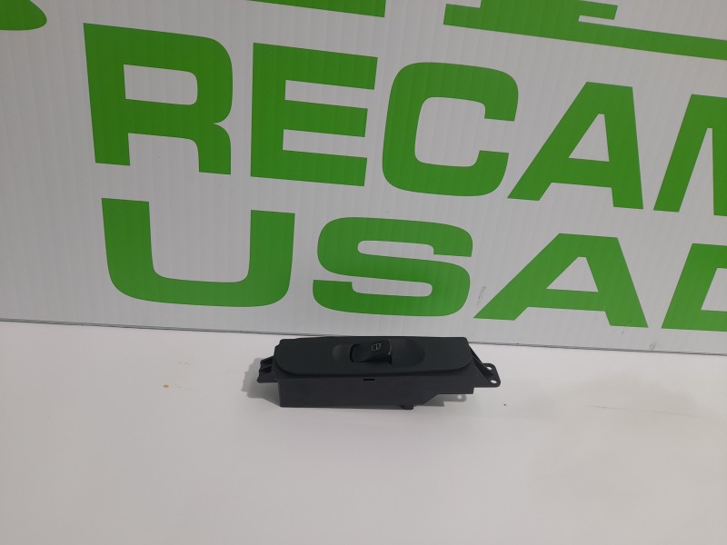 Recambio de mando elevalunas para mercedes-benz sprinter iii furgón rwd / awd (02-2018) referencia OEM IAM 462060306  