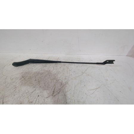 Recambio de brazo limpia delantero derecho para ford ka+ iii (uk, fk) 1.2 referencia OEM IAM 2413883  