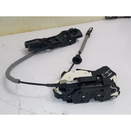 Recambio de cerradura puerta trasera izquierda para volkswagen polo (6c1) a-polo referencia OEM IAM 45H6R4839015A  