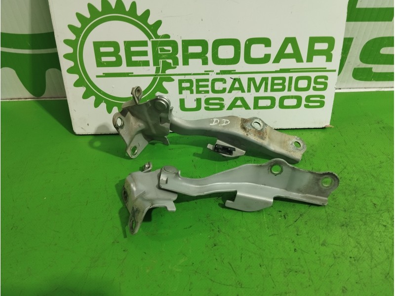 Recambio de bisagras capot para kia carnival 2.9 crdi cat referencia OEM IAM 791204D000 / 791104D000  