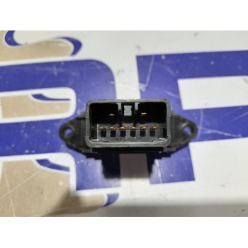 Recambio de warning para kia carens 2.0 turbodiesel cat referencia OEM IAM 864W0140  