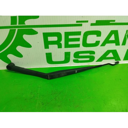 Recambio de brazo limpia delantero izquierdo para kia carnival 2.9 crdi cat referencia OEM IAM 983104D000  