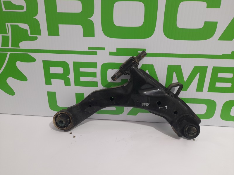 Recambio de brazo suspension inferior delantero derecho para hyundai elantra (xd) 2.0 crdi cat referencia OEM IAM 545012D002  