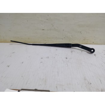 Recambio de brazo limpia delantero derecho para kia carnival ii 2.9 crdi lx referencia OEM IAM K55367321  