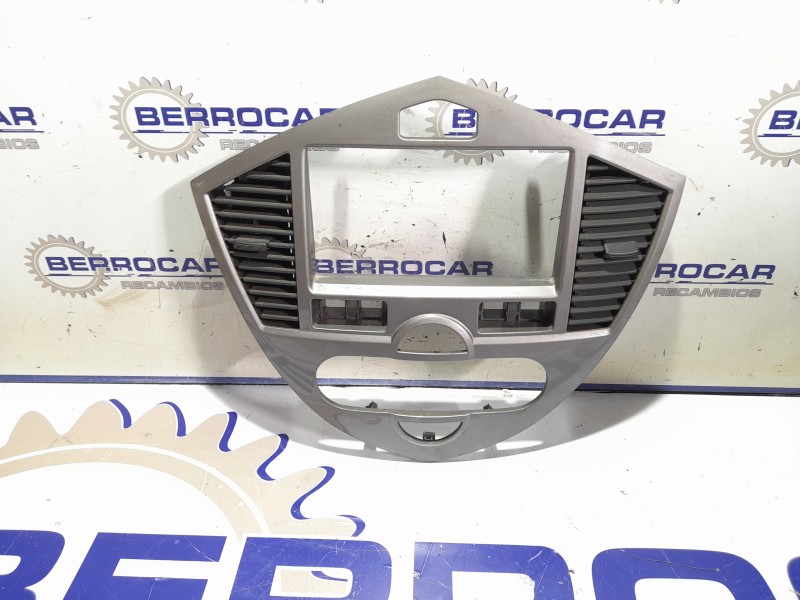 Recambio de aireadores para kia carens 2.0 turbodiesel cat referencia OEM IAM 0K2FB55210RF  