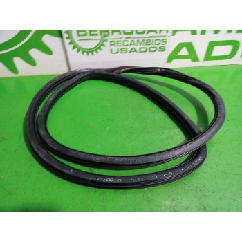 Recambio de goma contorno para seat ibiza (6j5) emoción referencia OEM IAM 6J3868543  