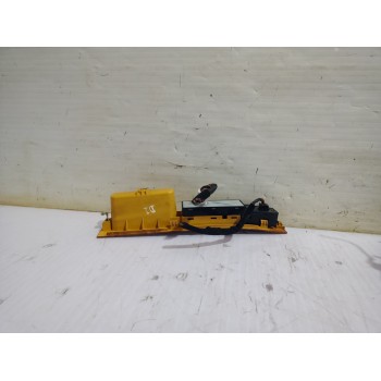 Recambio de mando elevalunas delantero izquierdo para kia carnival ii 2.9 crdi lx referencia OEM IAM OK54M66350  