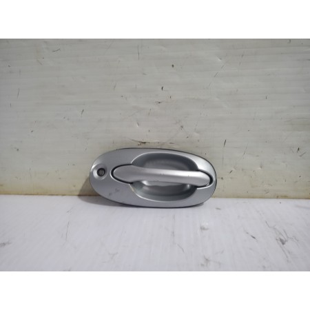 Recambio de maneta exterior delantera izquierda para kia carnival ii 2.9 crdi lx referencia OEM IAM K53A59410  