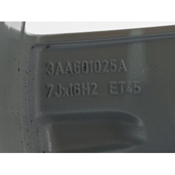 Recambio de llanta para volkswagen passat lim. (362) advance bluemotion referencia OEM IAM 3AA601025A  