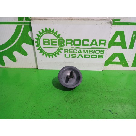Recambio de tapa exterior combustible para citroën berlingo 1.9 d 600 furg. referencia OEM IAM 4162Q4  