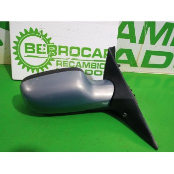 Recambio de retrovisor derecho. para renault scenic ii grand emotion referencia OEM IAM 7701068385  