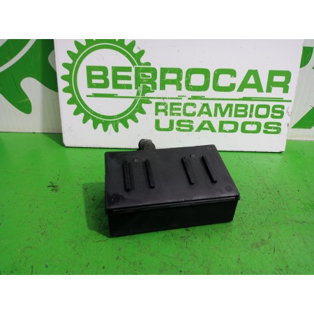 Recambio de caja reles / fusibles para citroën c5 break 2.0 hdi referencia OEM IAM 9633229480  