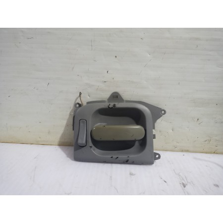 Recambio de maneta interior lateral derecha para kia carnival ii 2.9 crdi lx referencia OEM IAM K53A72330  