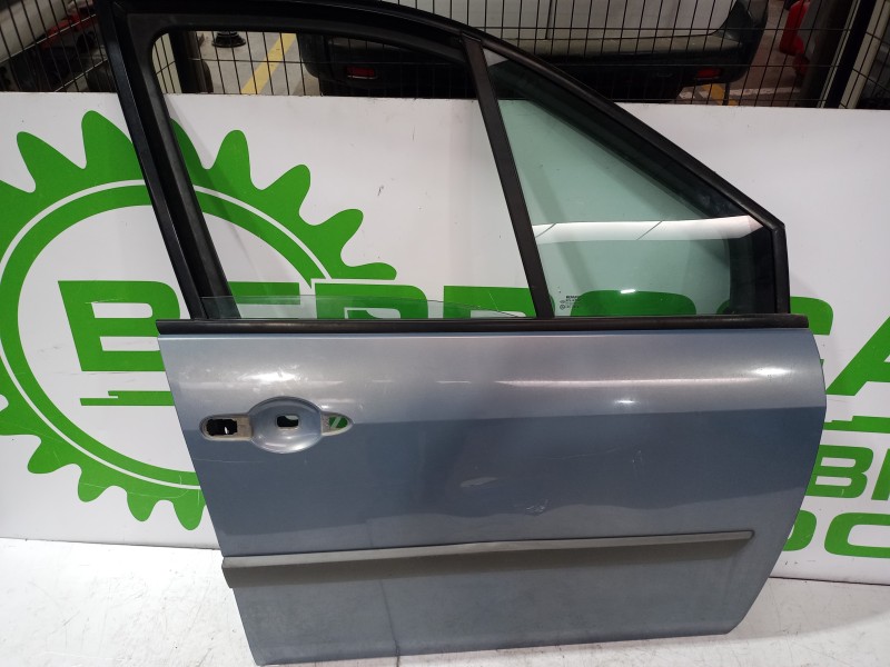 Recambio de puerta delantera derecha para renault scenic ii grand emotion referencia OEM IAM 801002354R  