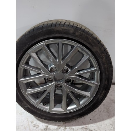 Recambio de llanta para toyota corolla station wagon (_e21_) 1.8 hybrid (zwe211) referencia OEM IAM 42611Yy850  