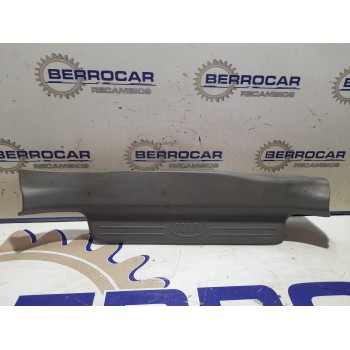 MOLDURA LATERAL 0K2FA68730 