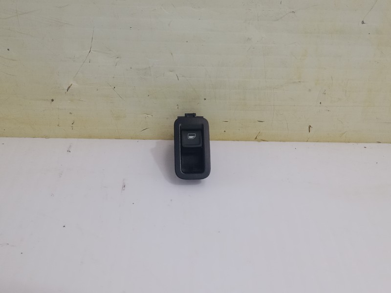 Recambio de mando elevalunas trasero izquierdo para volkswagen polo (6c1) a-polo referencia OEM IAM 6R0867255  