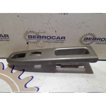 Recambio de moldura lateral para kia carens 2.0 turbodiesel cat referencia OEM IAM 0K2FAB66380  