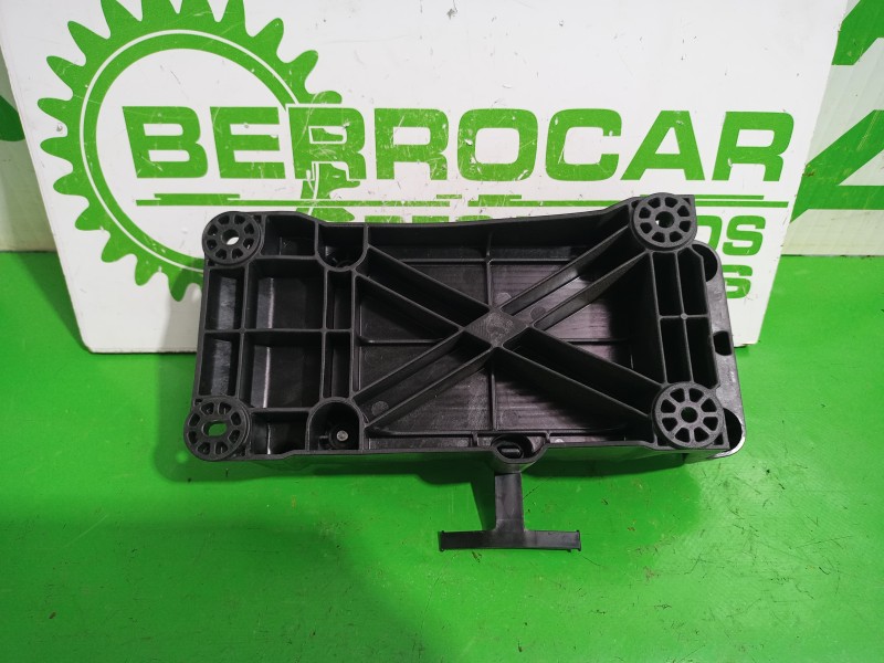 Recambio de soporte para nissan qashqai ii (j11, j11_) 1.3 dig-t referencia OEM IAM 349042426R  