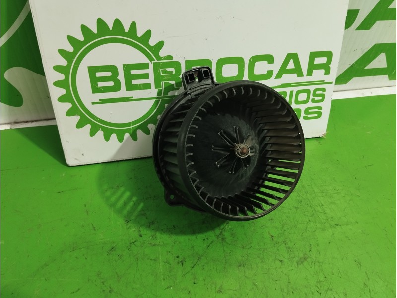 Recambio de motor calefaccion para kia carnival 2.9 crdi cat referencia OEM IAM F00S3B2241  
