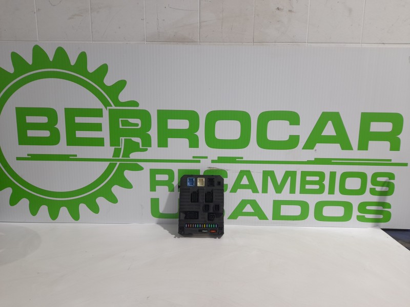 Recambio de caja reles / fusibles para citroën c3 1.4 hdi referencia OEM IAM 9659285380  