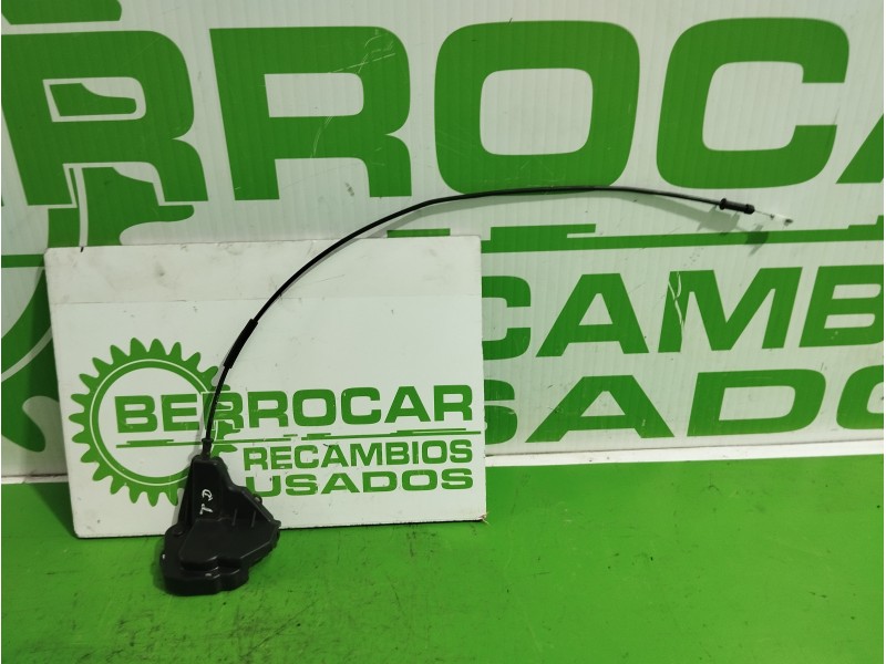 Recambio de cerradura puerta trasera derecha para kia carnival 2.9 crdi cat referencia OEM IAM 0K53A72380B  