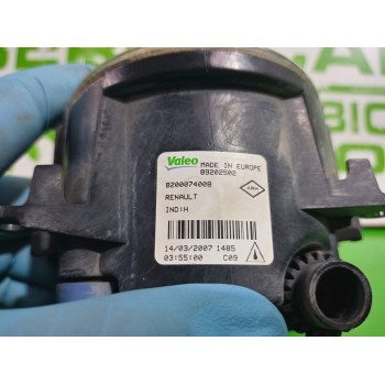 Recambio de faro antiniebla derecho para renault scenic ii grand emotion referencia OEM IAM 8200074008  