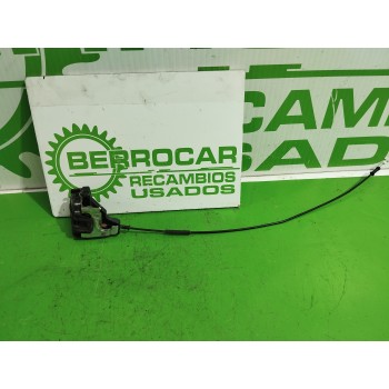 Recambio de cerradura puerta trasera derecha para kia carnival 2.9 crdi cat referencia OEM IAM 0K53A72380B  