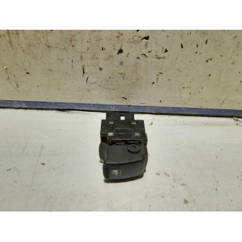 Recambio de mando elevalunas trasero izquierdo para kia carens 2.0 turbodiesel cat referencia OEM IAM 0K2FA66370RF  