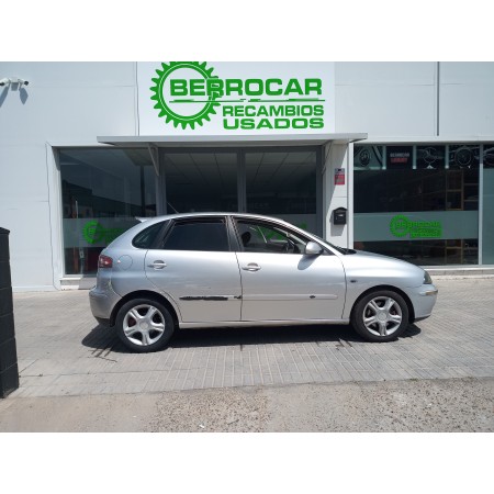 seat ibiza (6l1) del año 2003