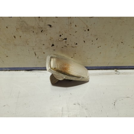 Recambio de piloto lateral derecho para kia carens 2.0 turbodiesel cat referencia OEM IAM R923043B1  