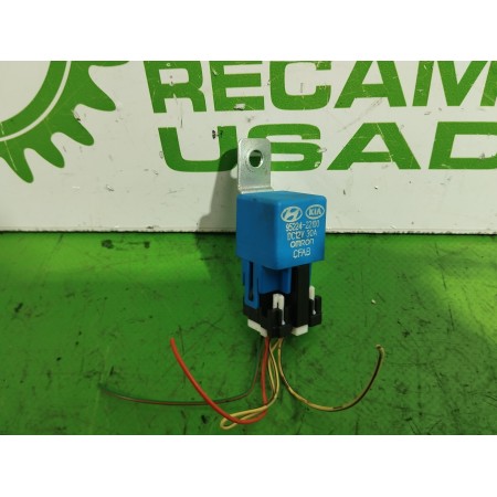 Recambio de rele para kia carnival 2.9 crdi cat referencia OEM IAM 9522422100  