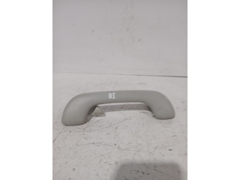 Recambio de asidero techo delantero izquierdo para nissan qashqai i (j10, nj10) 1.5 dci referencia OEM IAM 8200003209  