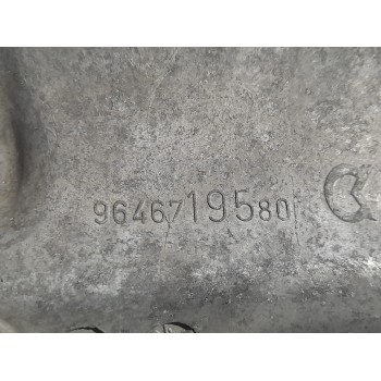 Recambio de soporte alternador para citroën c3 1.4 hdi referencia OEM IAM 9646719580  