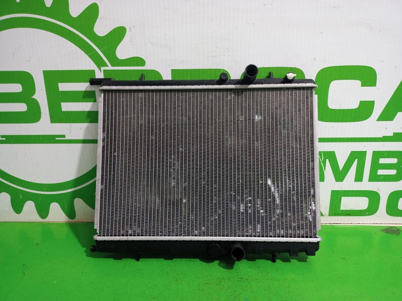 Recambio de radiador agua para peugeot 307 (s1) xn referencia OEM IAM 1330G2  