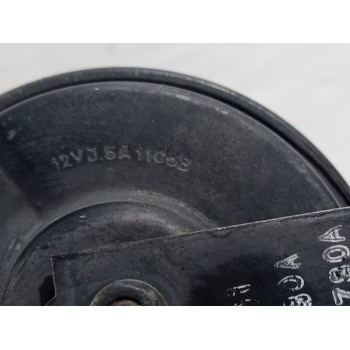 Recambio de claxon para kia carnival ii 2.9 crdi lx referencia OEM IAM 12V35A11058  