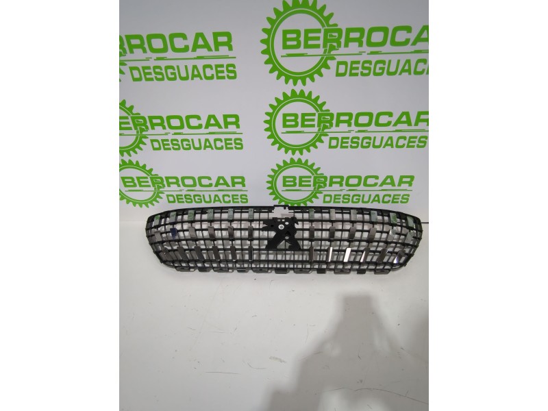 Recambio de rejilla delantera para peugeot 5008 referencia OEM IAM 9814976880  