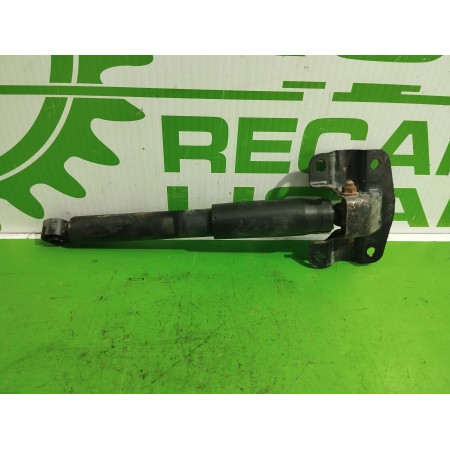 Recambio de amortiguador trasero para kia carnival 2.9 crdi cat referencia OEM IAM 553104D401  