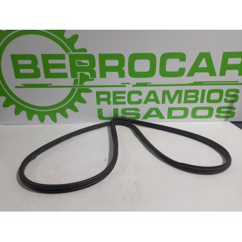 Recambio de goma contorno para hyundai elantra (xd) 2.0 crdi cat referencia OEM IAM 822102D001  