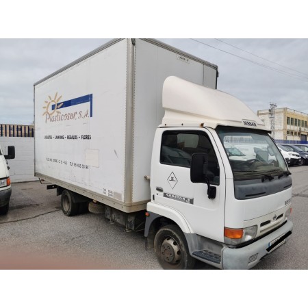 nissan cabstar e del año 2004