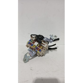 CAJA RELES / FUSIBLES 4EB0C 