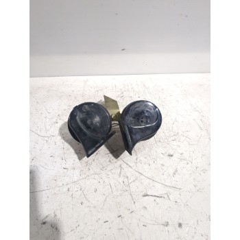Recambio de claxon para renault clio ii (bb_, cb_) 1.2 (bb0a, bb0f, bb10, bb1k, bb28, bb2d, bb2h, cb0a,... referencia OEM IAM E2