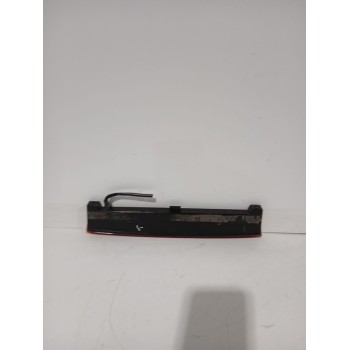 Recambio de piloto trasero central para seat ibiza iii (6l1) 1.4 tdi referencia OEM IAM 6L6945097E  