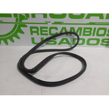 Recambio de goma contorno para hyundai elantra (xd) 2.0 crdi cat referencia OEM IAM 831302D200  