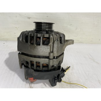 Recambio de alternador para nissan micra (k12e) acenta referencia OEM IAM 23100AX62A  